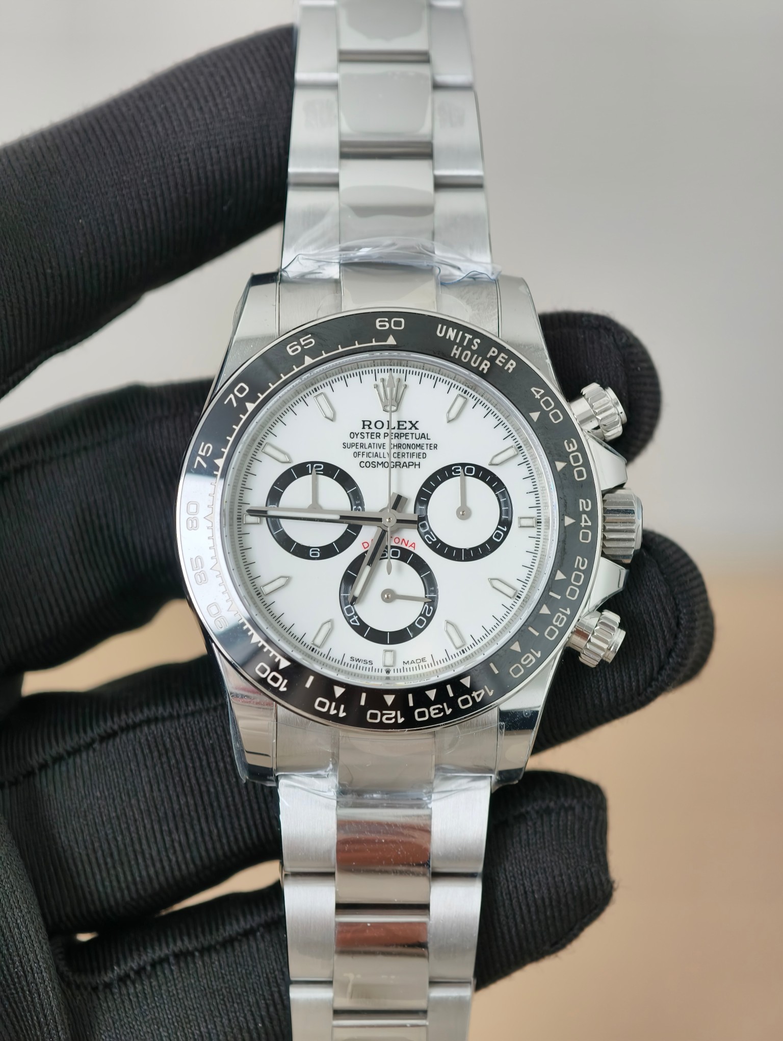 Rolex Daytona 126500 replica front dial detail
