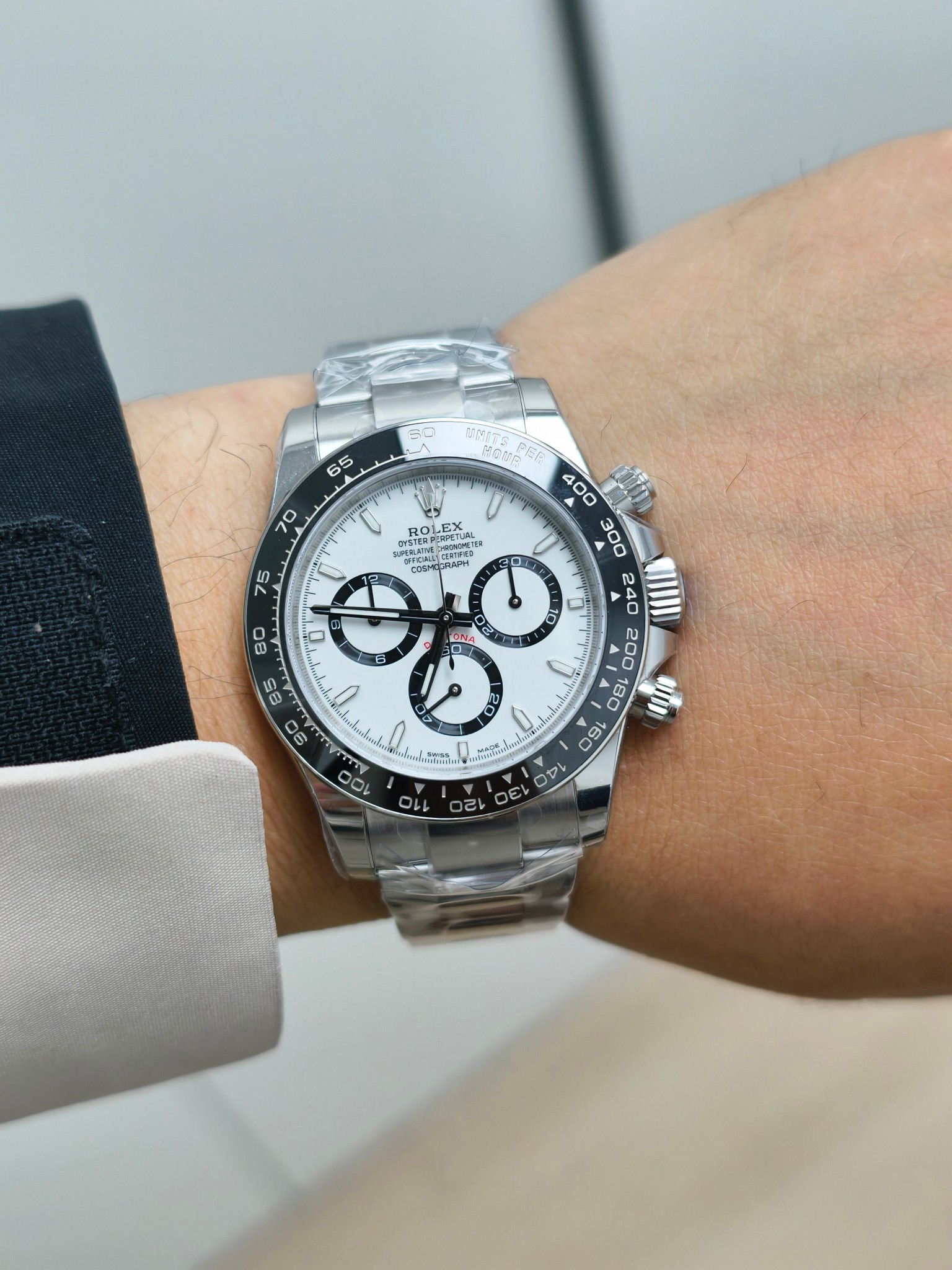 Rolex Daytona 126500 replica on wrist review